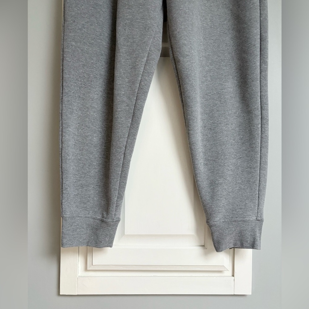 Nike || Grey Joggers - Picture 4 of 7